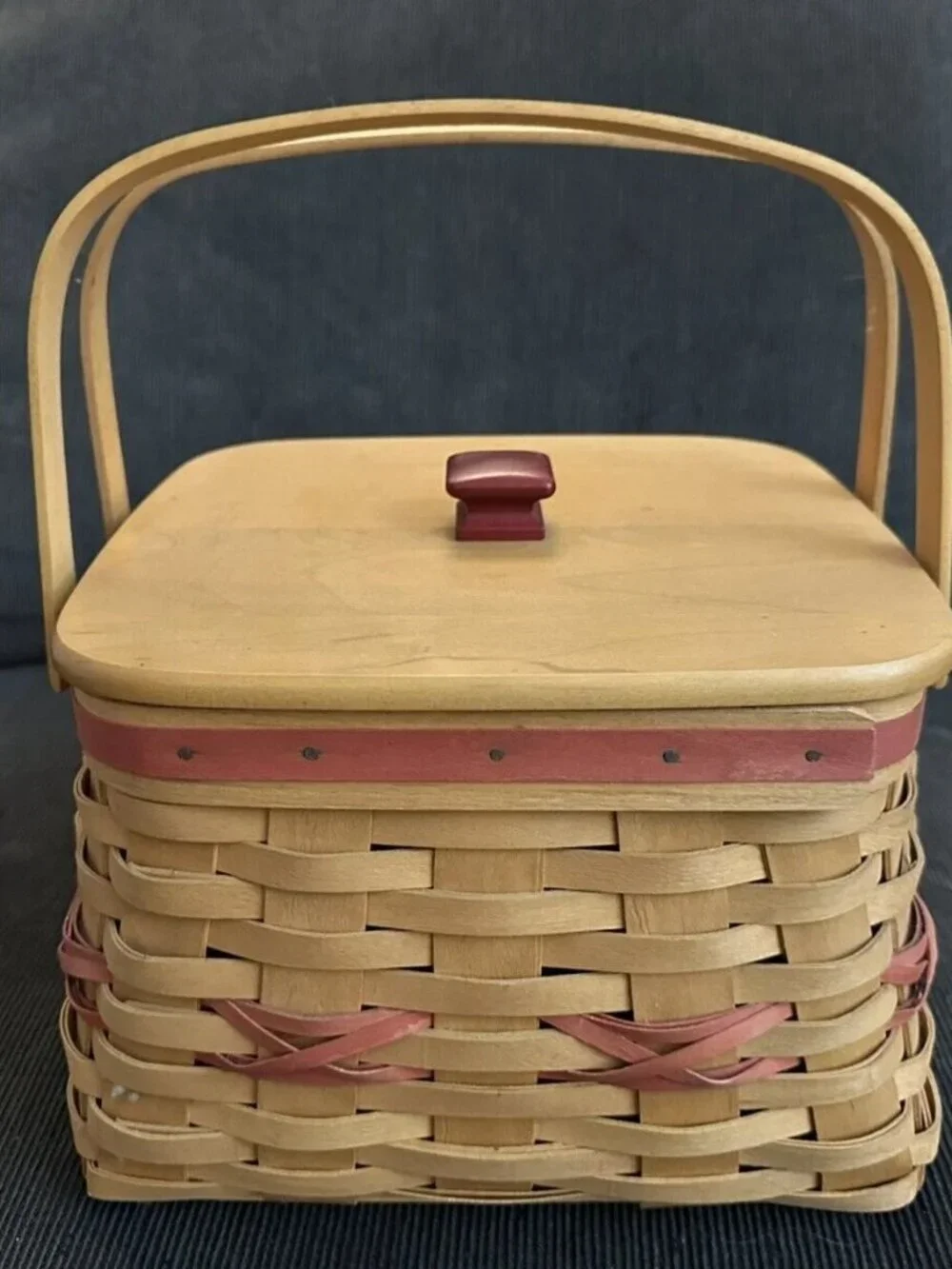 Longaberger Vintage 2000 Red & Tan-Deck the Halls Basket with Liner & Lid